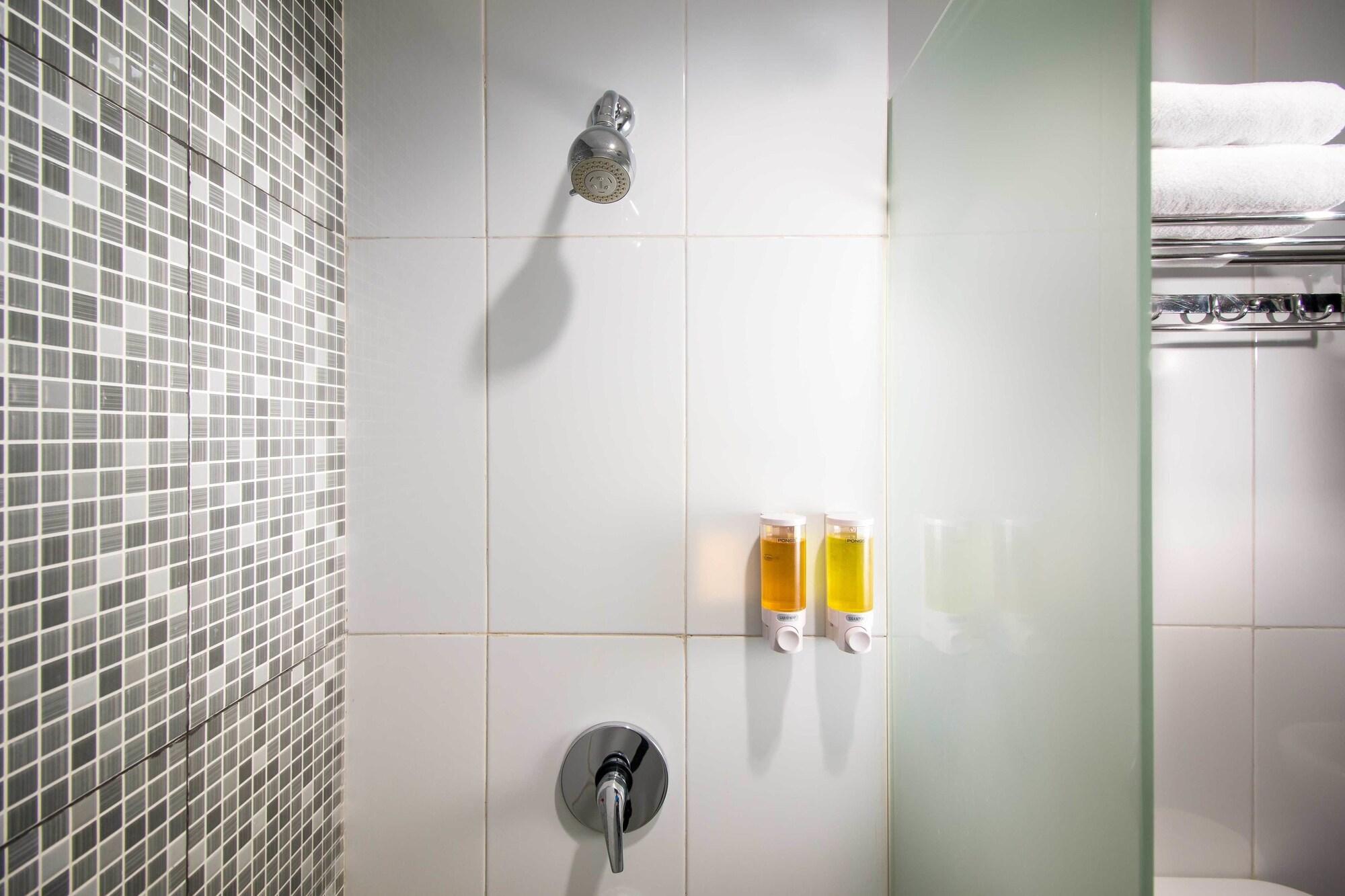 Hotel 88 Mangga Besar 62 Lokasari Jakarta Bagian luar foto