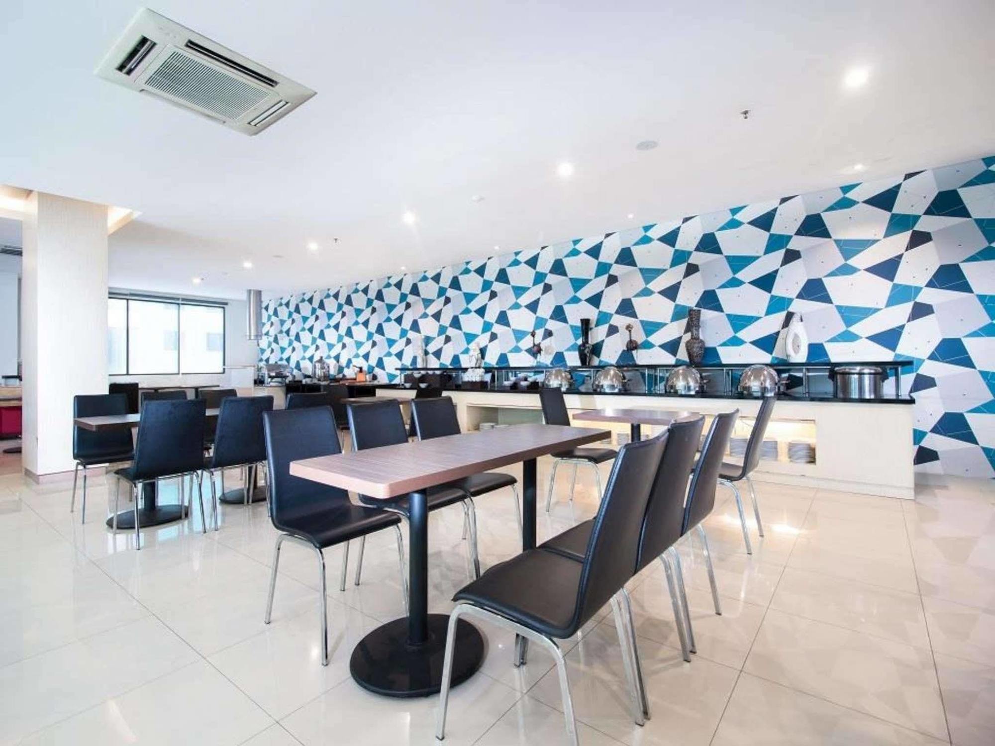 Hotel 88 Mangga Besar 62 Lokasari Jakarta Bagian luar foto