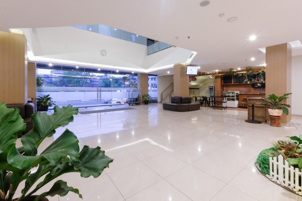 Hotel 88 Mangga Besar 62 Lokasari Jakarta Bagian luar foto
